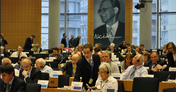 Ausschuss in Brüssel  Foto: © Linde Arndt