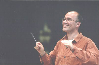 Gast-Dirigenten Nicholas Kok. - Foto: Theater Hagen. 