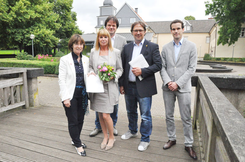 v.l.: Bürgermeisterin Gabriele Grollmann, Martina Spannagel, Thomas Striebeck, Till Mundorf und Julian Saßmann Foto: (c) Linde Arndt