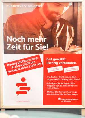 Plakat der Städtischen Sparkasse zu Schwelm zum neuen Kunden-Service-Center